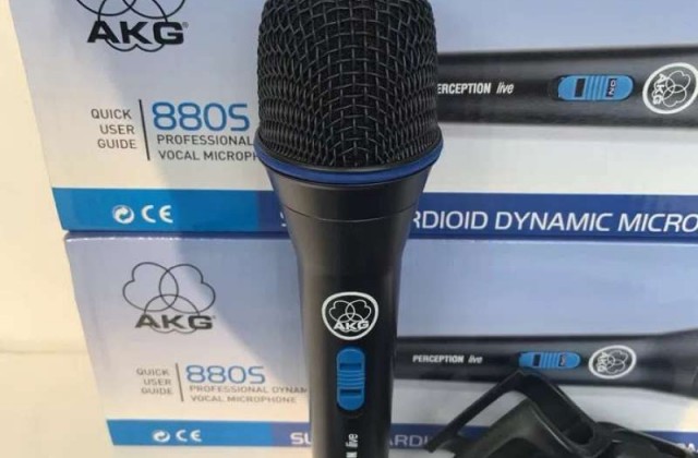 annonce-microphone-880s-117