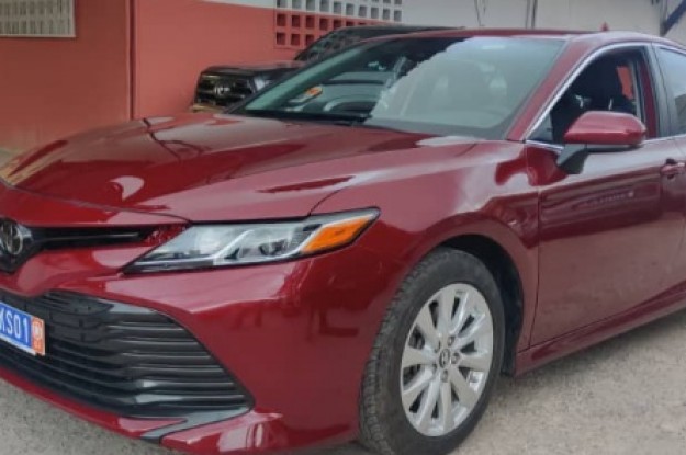 Photo de toyota-camry-2019-306